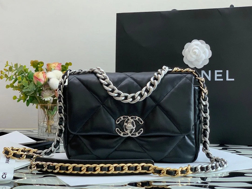 Black Classic Flap Bag P143734