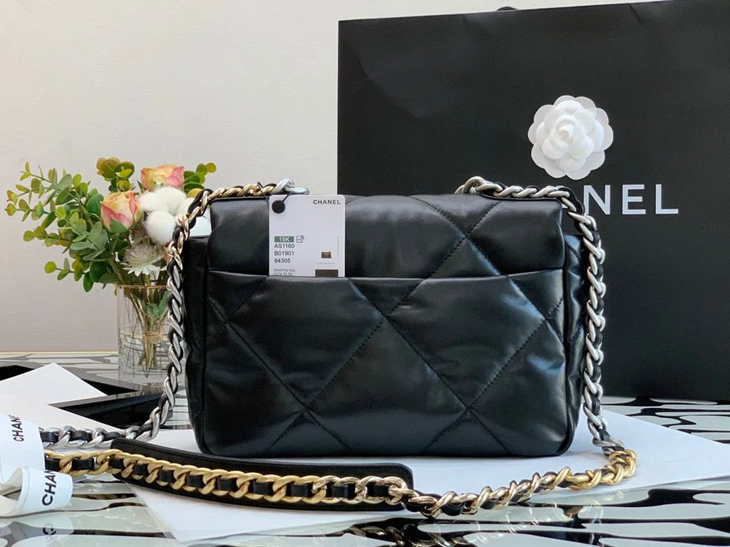 Black Classic Flap Bag P143734