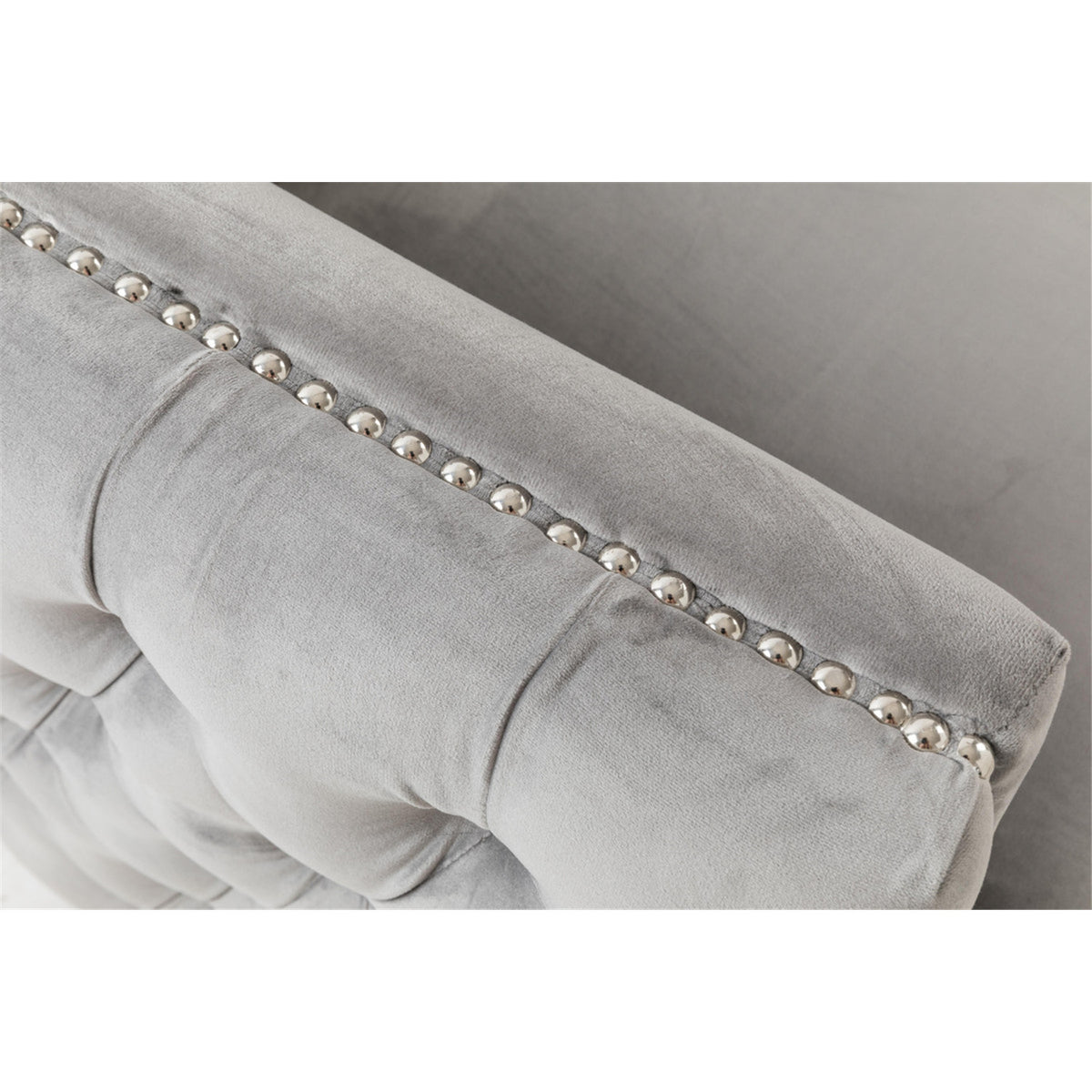 Gray Velvet Chair with 1 Pillow N492