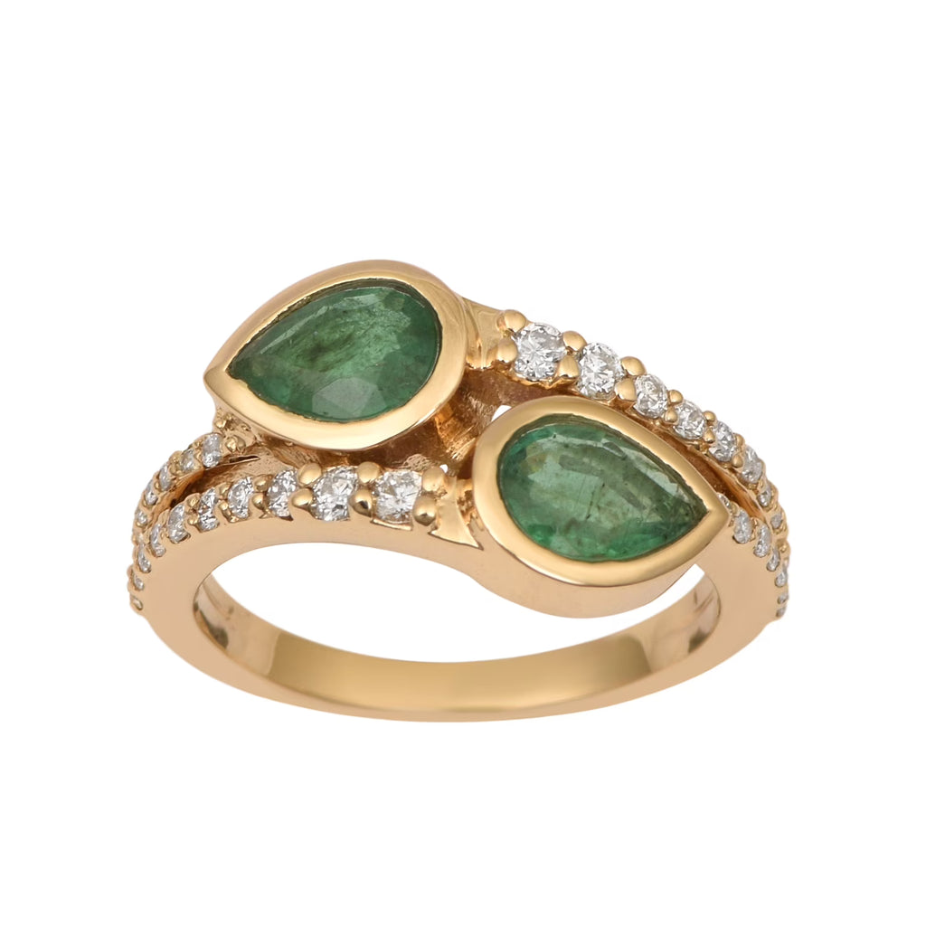 14K Solid Gold Pear Shaped White Diamond Halo Ring Q1638