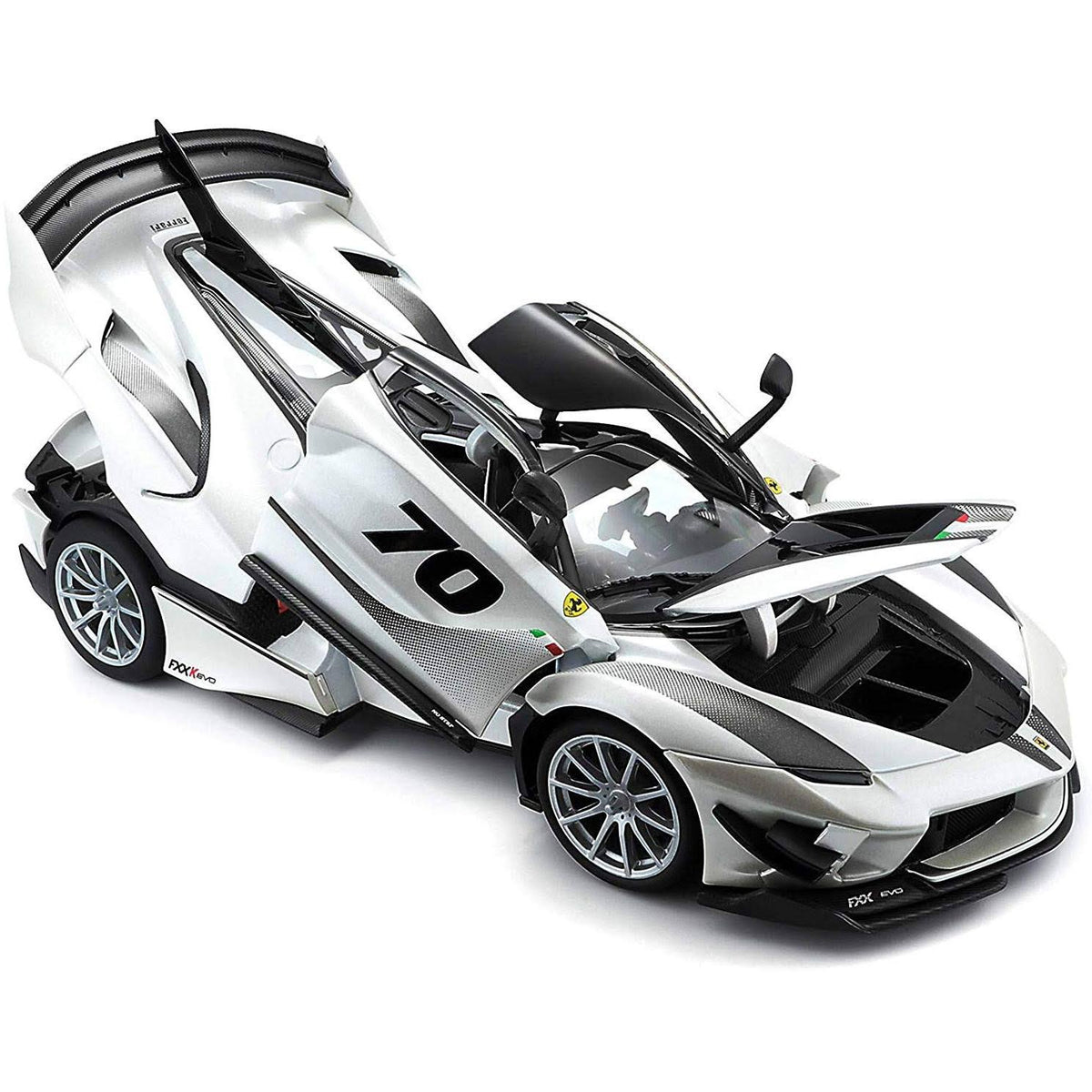White 1/18 Diecast Model Car L75124