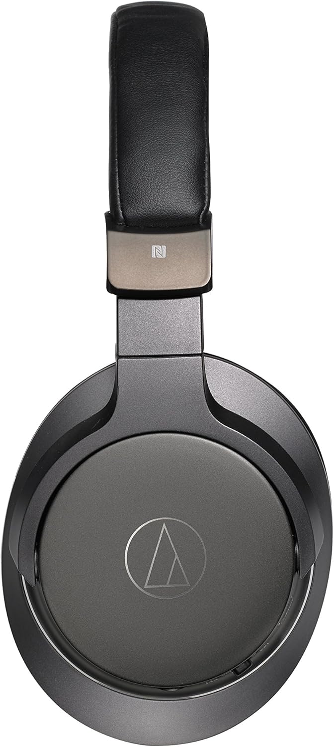 Black Bluetooth Wireless Over-Ear Headphones with Mic D8790