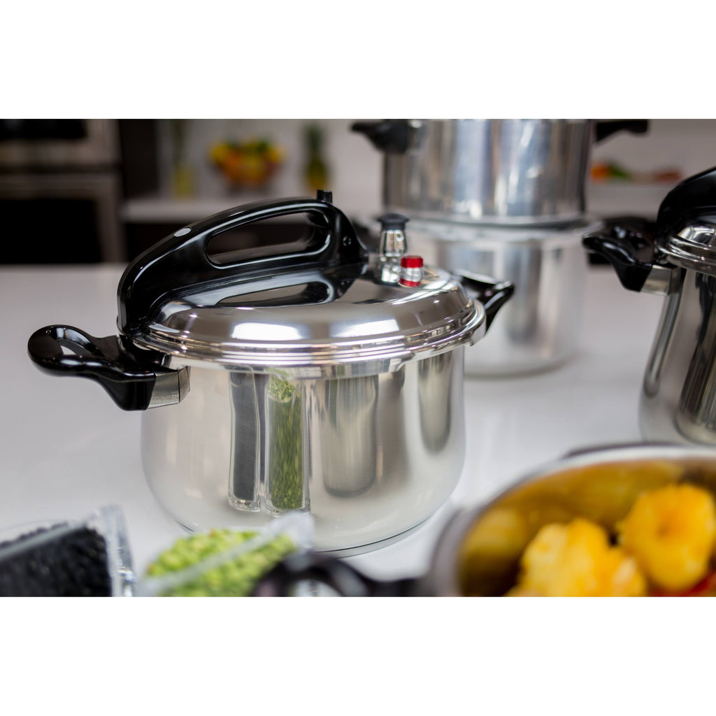 Stainless Steel 9.5 Quart Pressure Cooker R642934