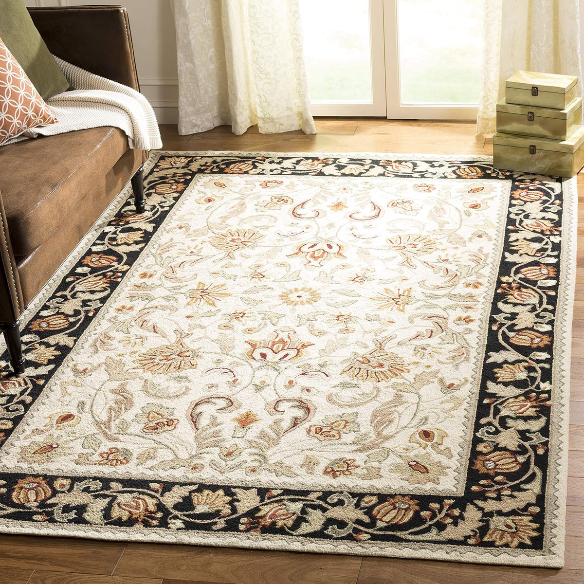 Hand-Hooked Oriental Runner, 3' x 6', Black / Ivory V63451