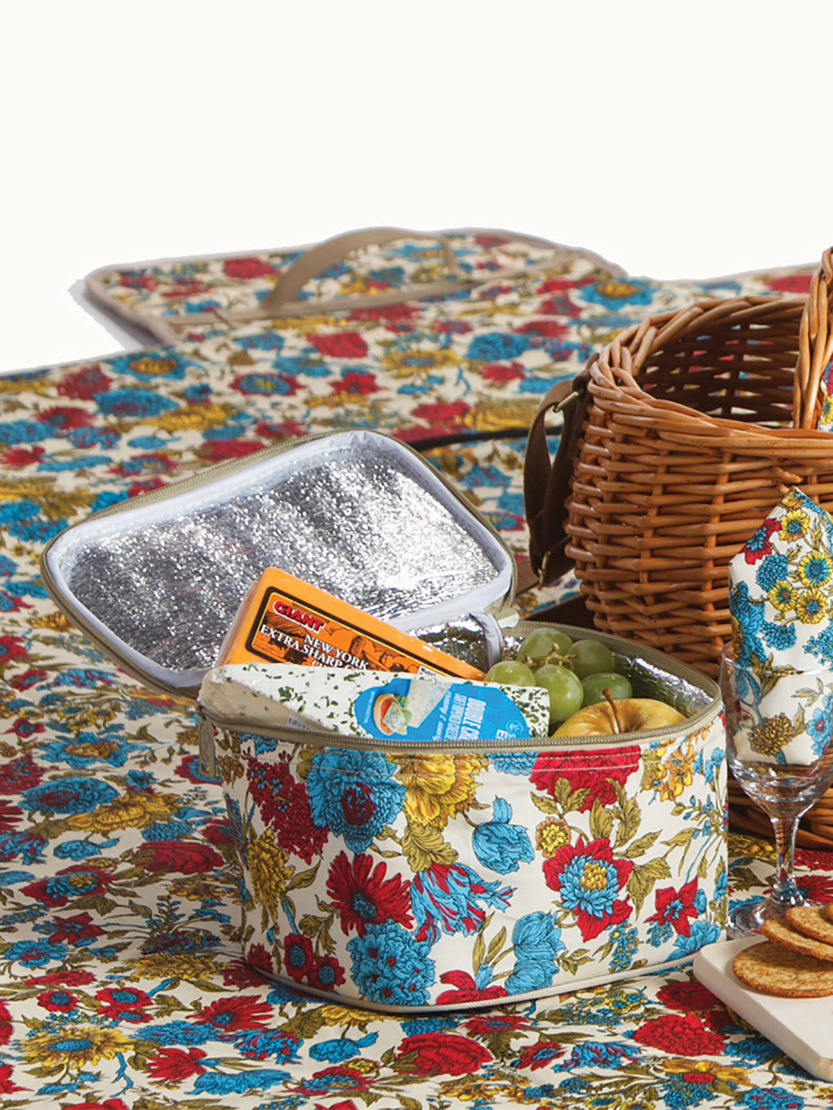 Picnic Basket H453