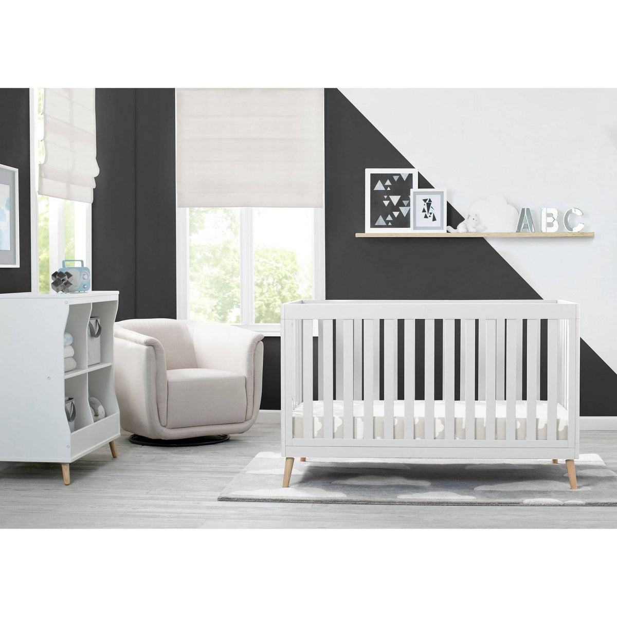 4-in-1 Convertible Crib C173
