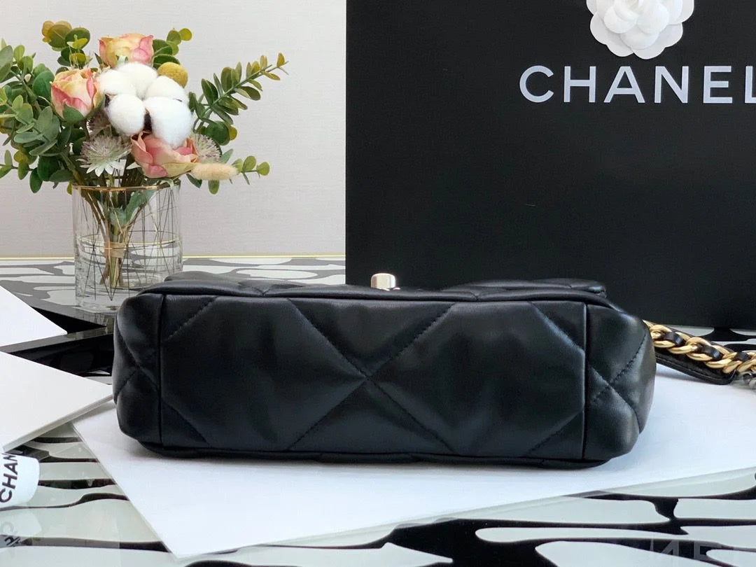 Black Classic Flap Bag P143734